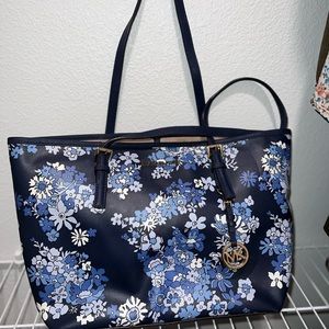 Michael Kors Summer Bag